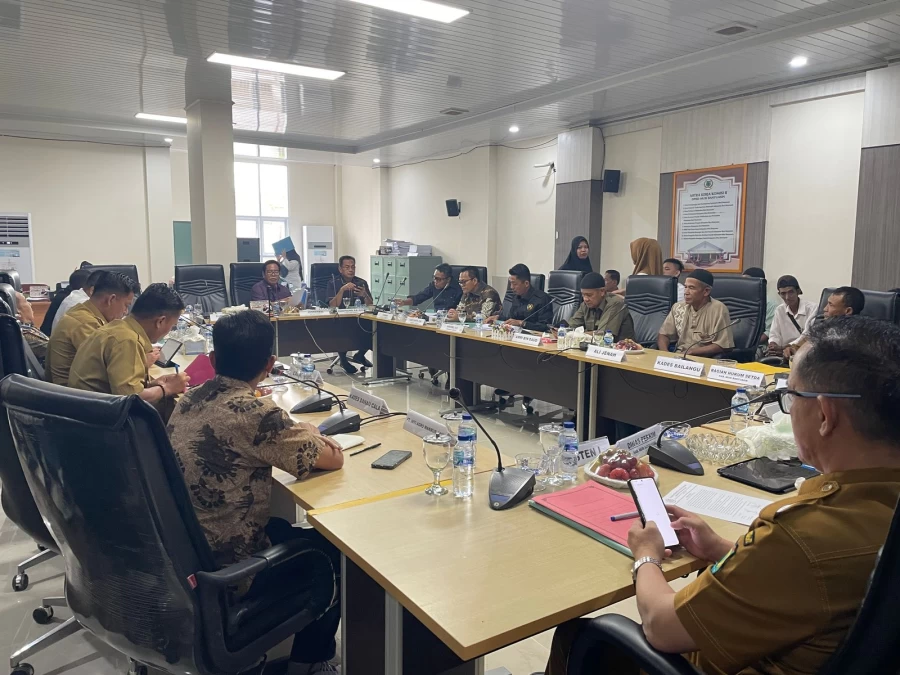 RDP tentang Penyelesaian sengketa lahan masyarakat Desa Danau Cala dan Desa Bailangu dengan PT. Inti Agro Makmur