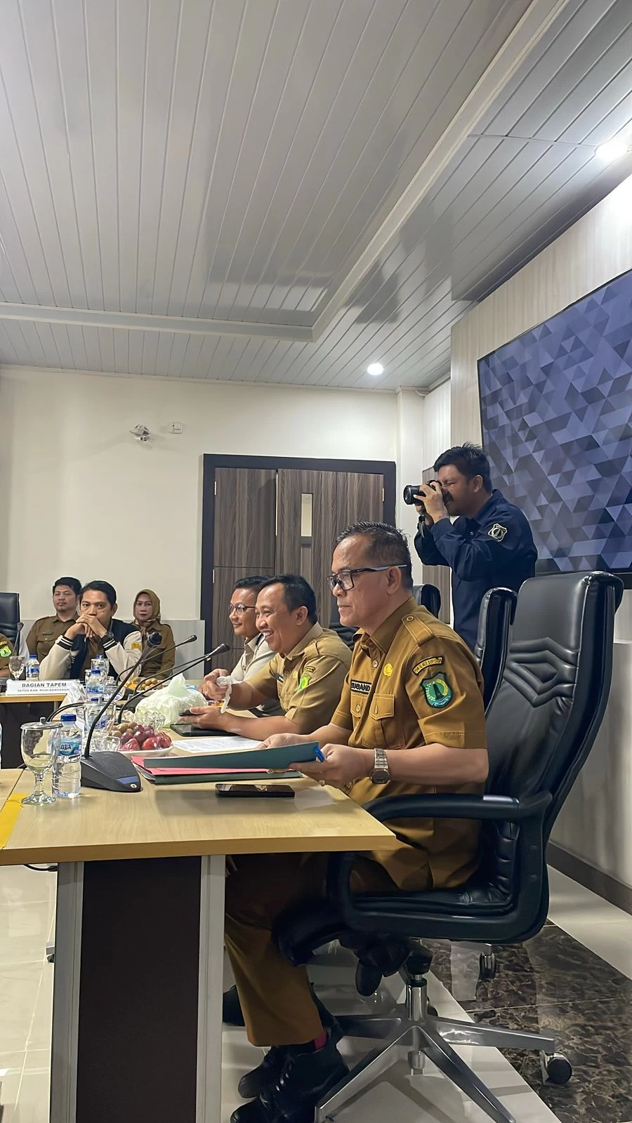 RDP tentang Penyelesaian sengketa lahan masyarakat Desa Danau Cala dan Desa Bailangu dengan PT. Inti Agro Makmur